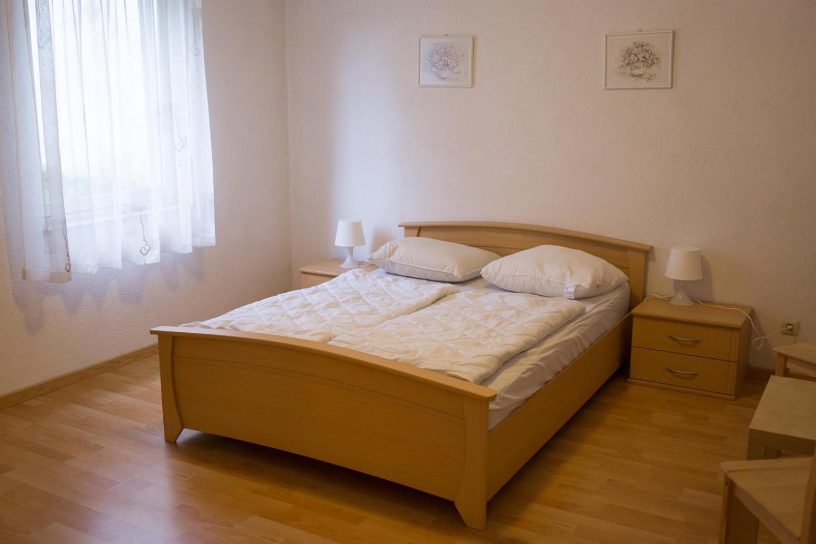 Haus Nova Am Bollerberg Bed & Breakfast Халенберг Екстериор снимка